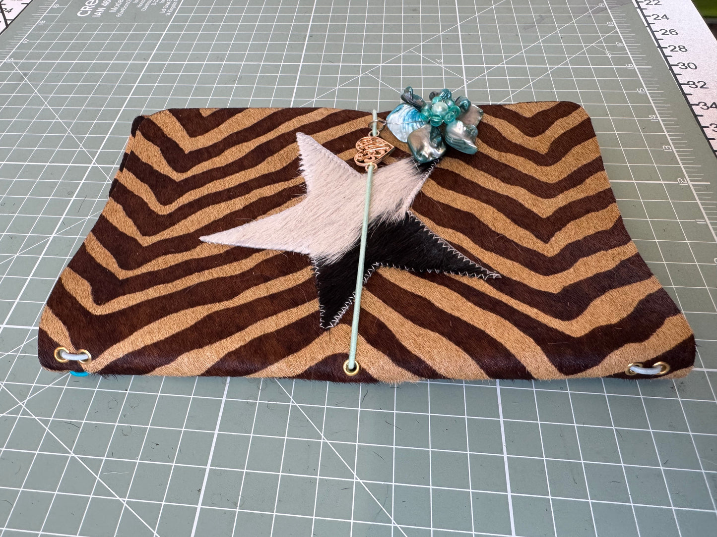 A5 leather journal cover with stars + pocket - 1/1 pieces